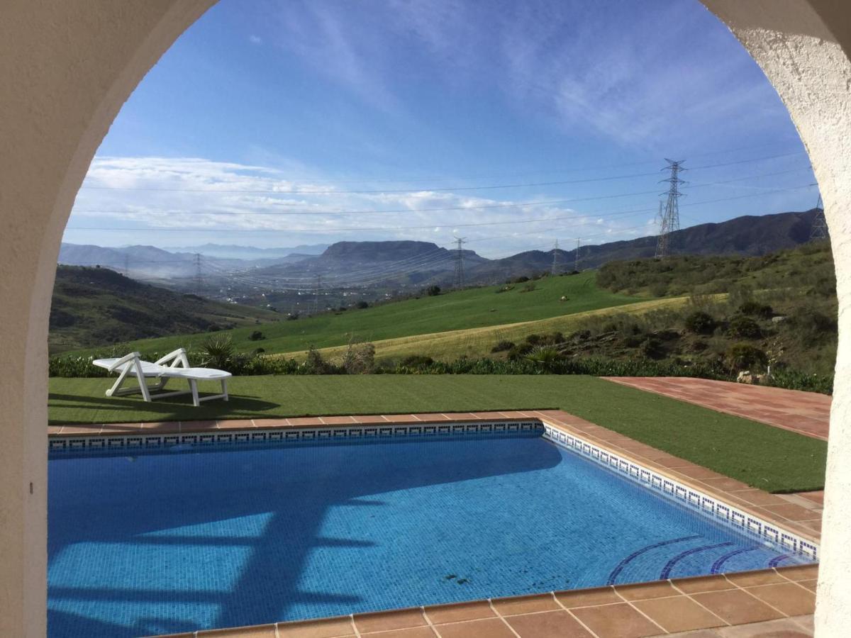 Cortijo Las Palmeras El Chorro อะโลรา ภายนอก รูปภาพ